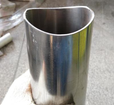 大功率液压单缸位锌钢护栏冲孔机 楼梯扶手与防盗网生产的高效解决方案